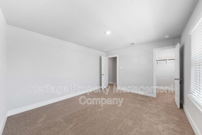 Building Photo - 4534 Lampasas Flts