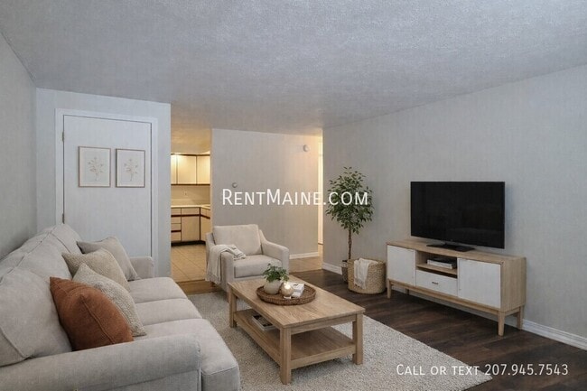 Building Photo - 20 Tall Pines Dr