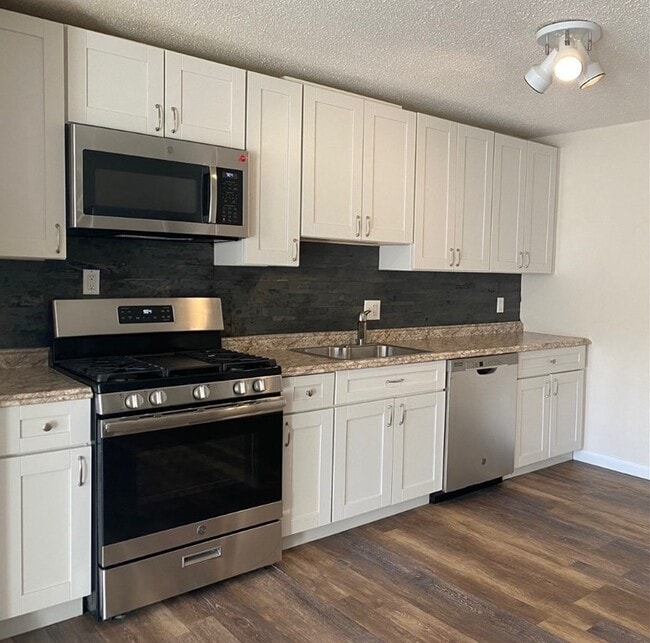 Building Photo - 309 Pawtucket Blvd