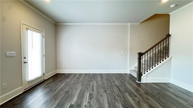 Building Photo - 285 Vista Ln