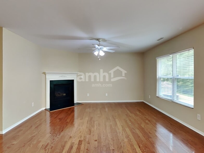 Building Photo - 252 Rowan Dr