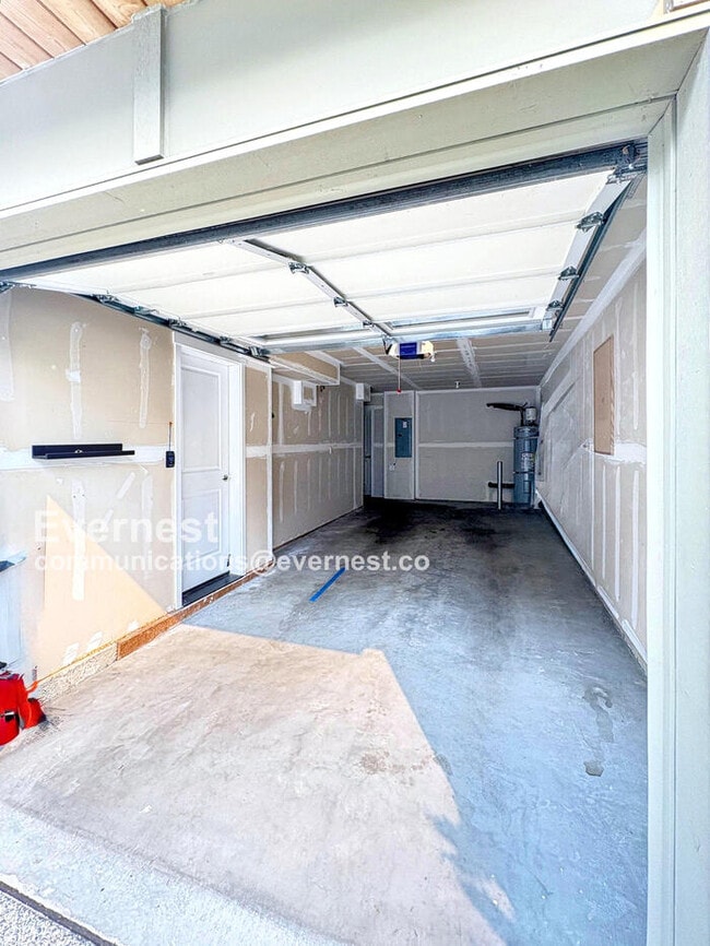 Building Photo - 19403 7th Ave W
