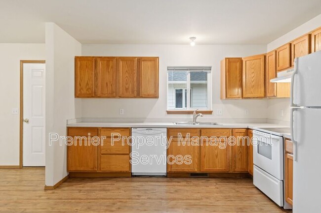 Building Photo - 408 Rice Ln
