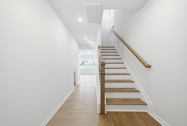 Building Photo - 2109 Sun Vibes Wy
