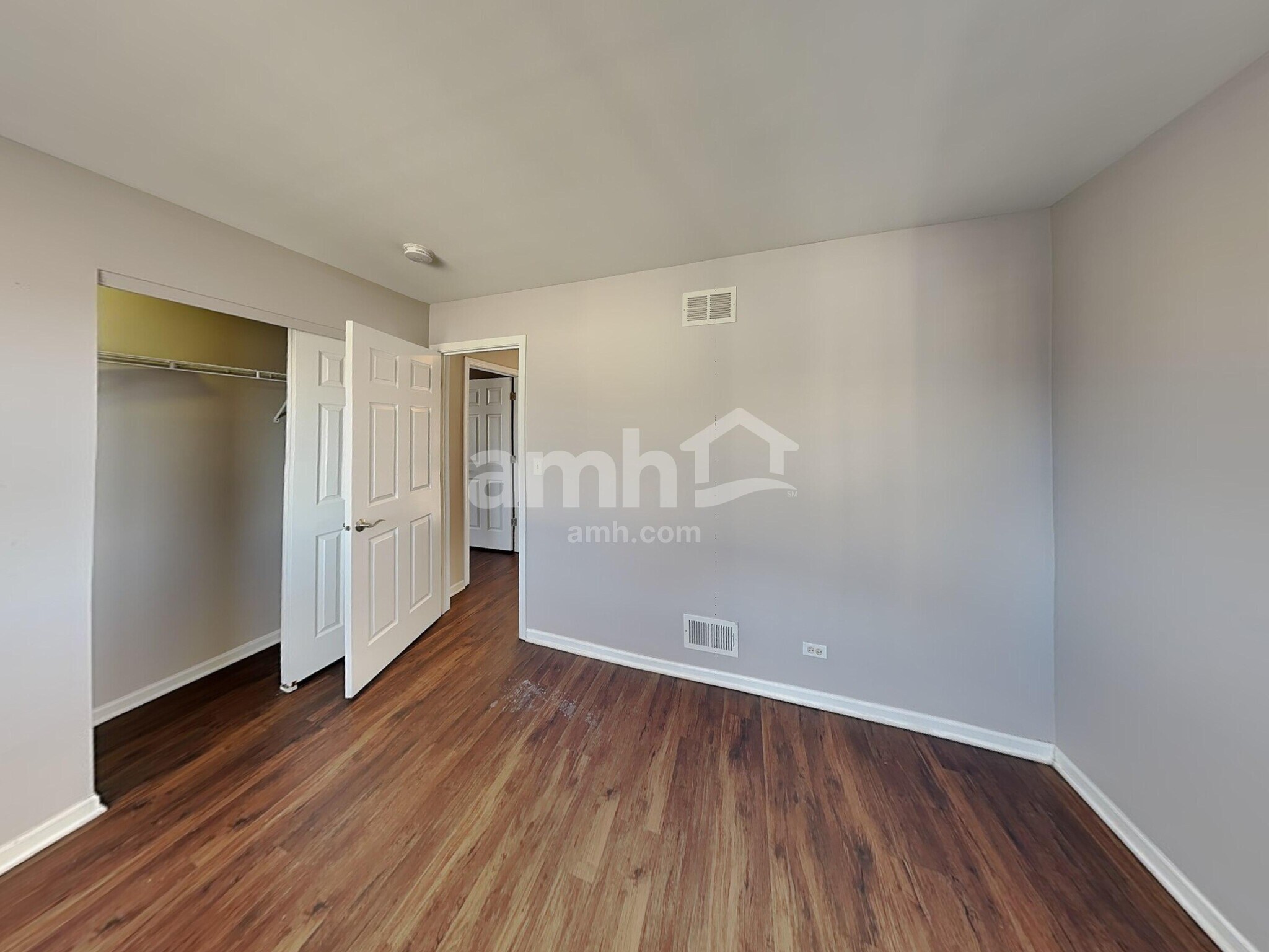 Building Photo - 2036 Stephen St