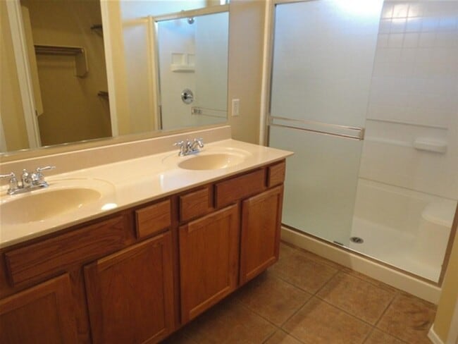 Building Photo - 10607 E Ottoman Dr