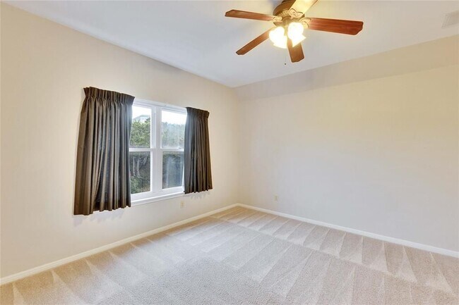 Building Photo - 7017 Via Dono Dr