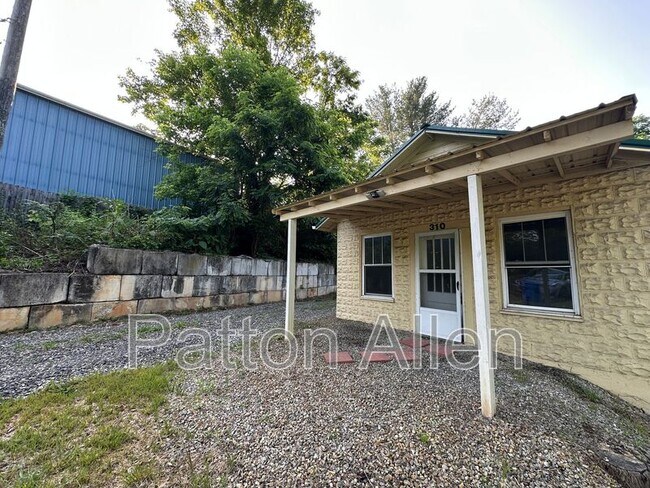 Building Photo - 310 Old County Home Rd