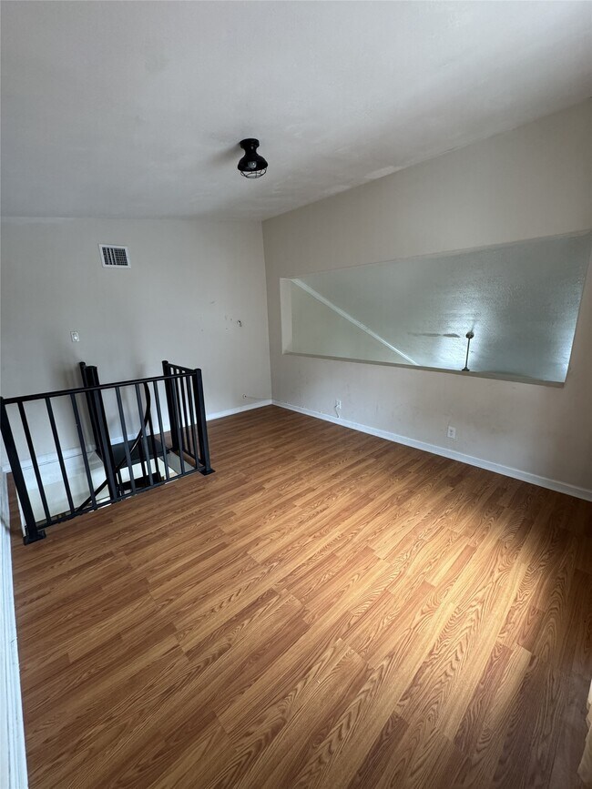 Building Photo - 11322 Briar Forest Dr