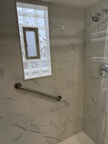 Building Photo - 1064 Anderson Ferry Rd