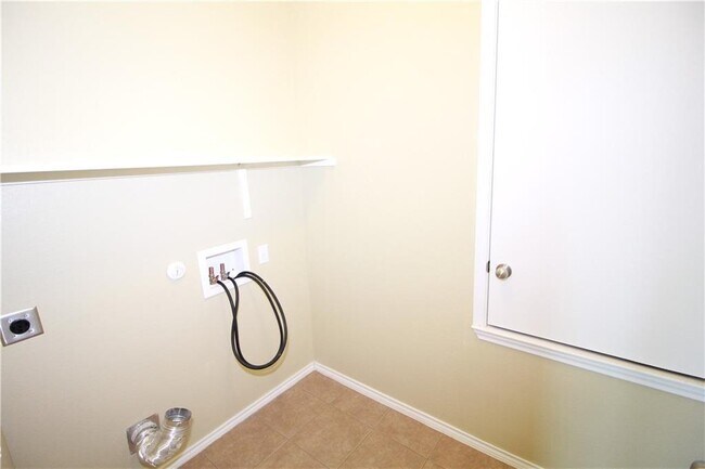 Building Photo - 5704 Knoll Pines Pass