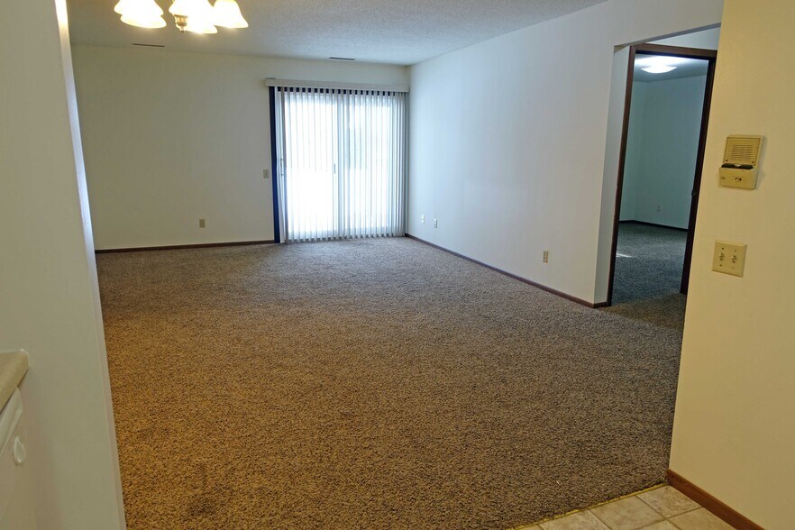 Building Photo - 601 Pfau St