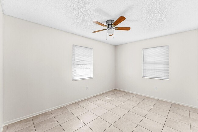 Building Photo - 4783 Gulfstream Rd