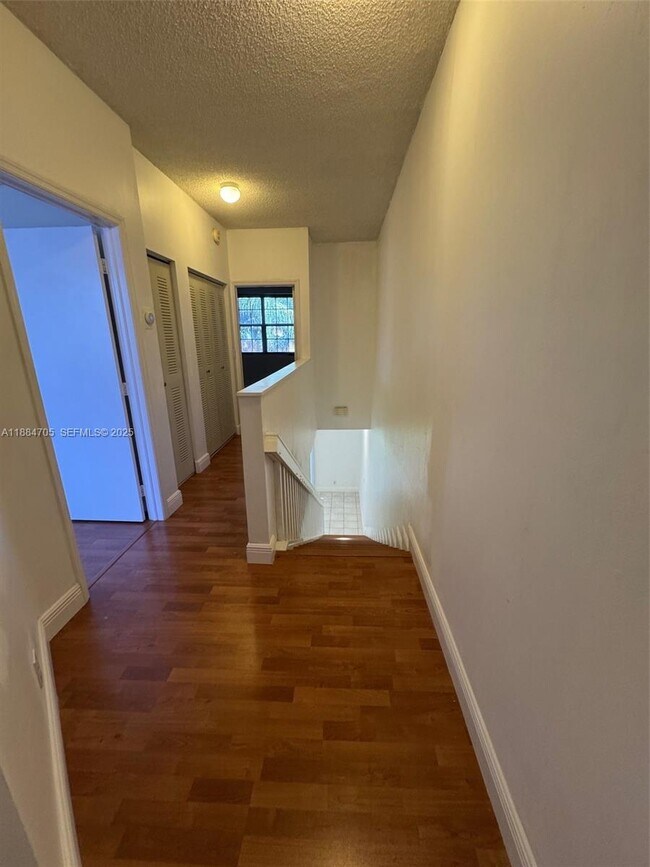 Building Photo - 1503 Veracruz Ln