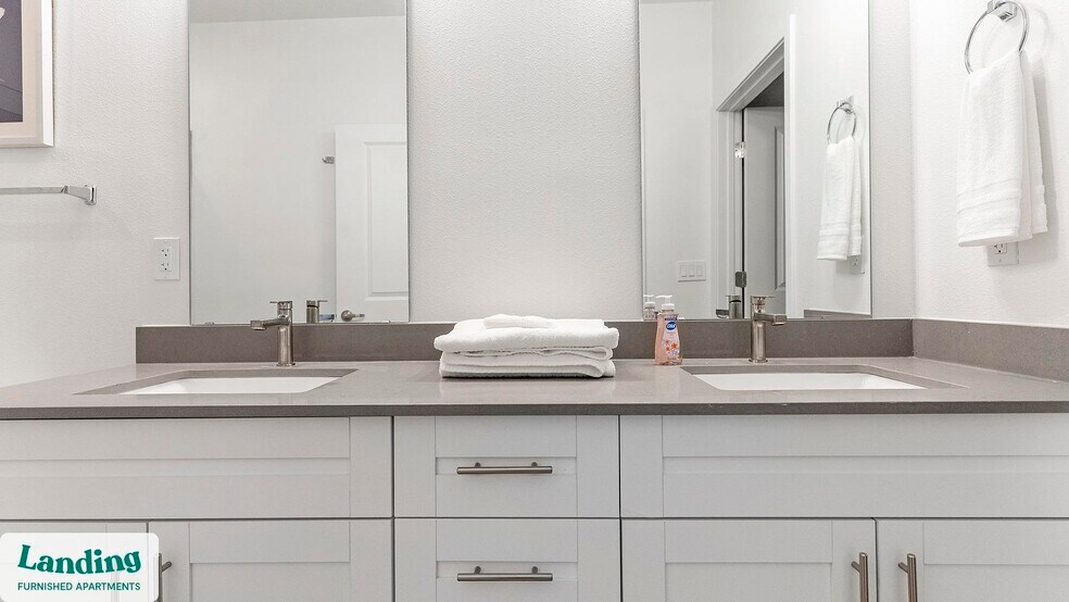 Building Photo - 515 Corso Ln