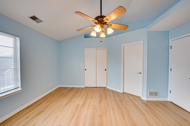 Building Photo - 2353 Twilight Dr