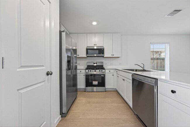 Building Photo - 26815 Rosy Shimmer Ln