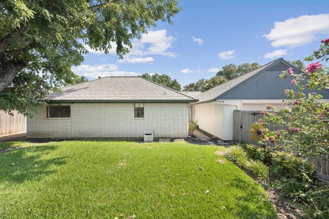 Building Photo - 3305 Canterbury Dr