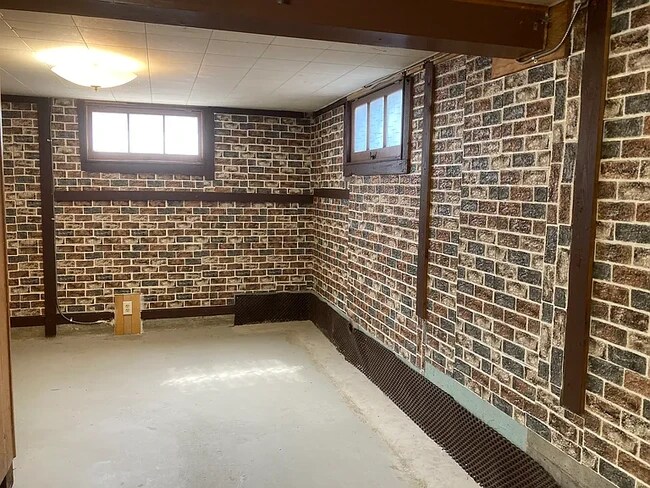 Building Photo - 7737 15th Ave NW