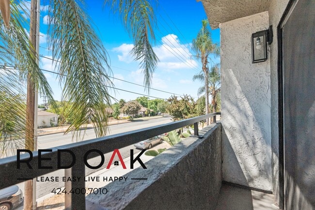 Building Photo - 11817 Victory Blvd