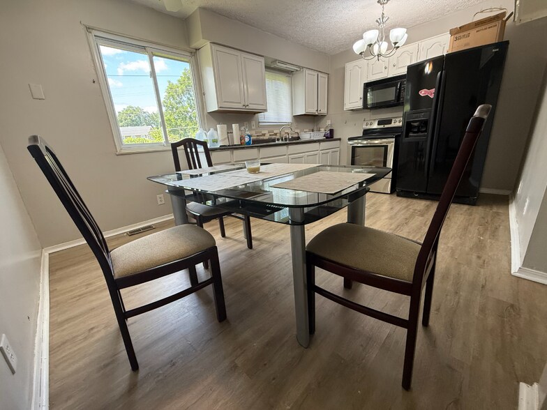 Dining Room - 4801 Beaucroft Ct