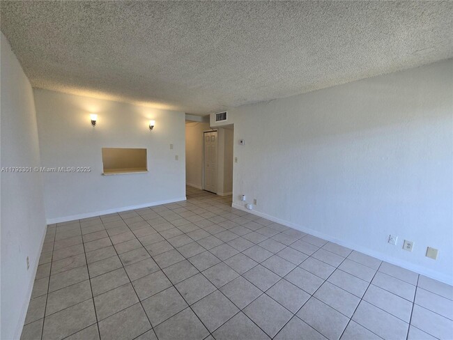 Building Photo - 4550 NW 9th St