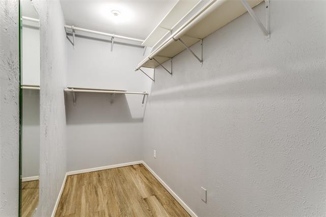 Building Photo - 830 Meadowlark Dr