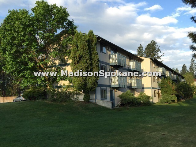 Building Photo - 515 E Hawthorne Rd