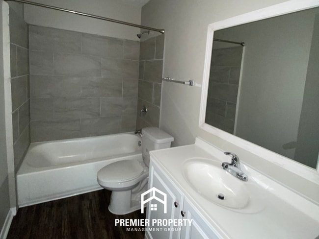 Building Photo - 6313 Leamont Dr