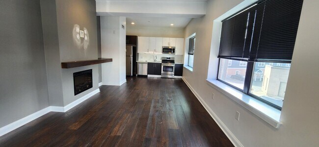 Floorplan - Ten Front