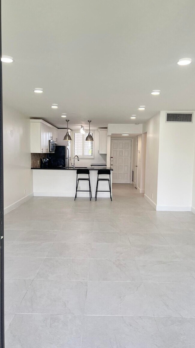 Building Photo - 4381 Trevi Ct
