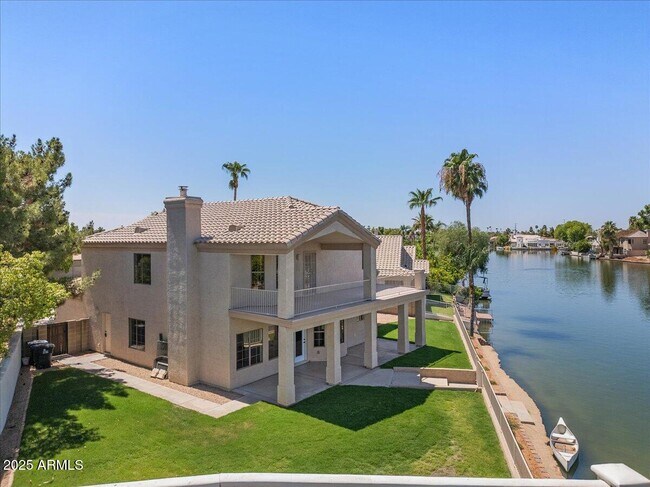 Building Photo - 1414 N Palmsprings Dr