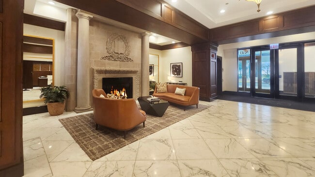 Building Photo - 850 N Lake Shore Dr