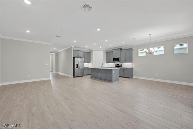 Building Photo - 319 Tamarindo Ln