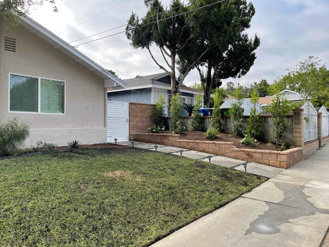 Primary Photo - 12033 Youngdale Ave