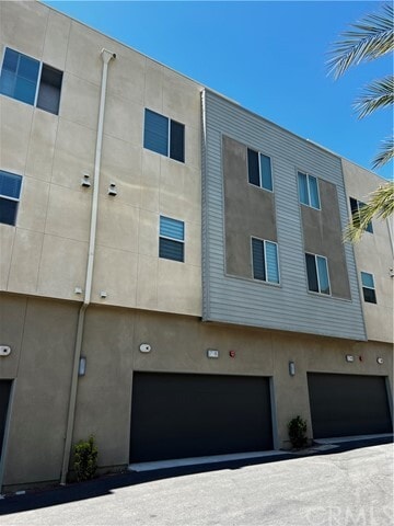 Building Photo - 718 N Central Ave