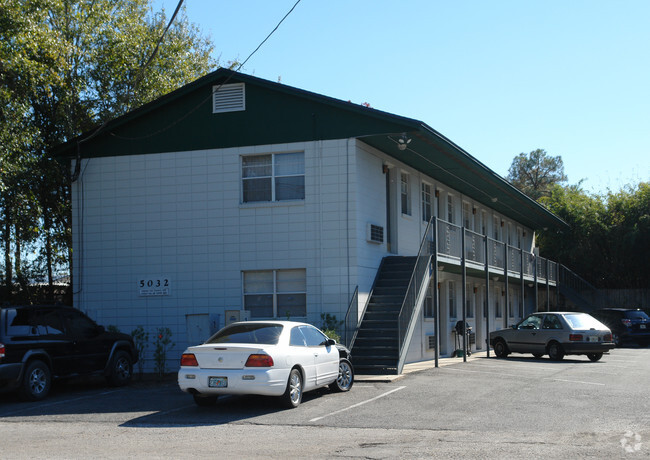 Building Photo - Verus Square Apartments