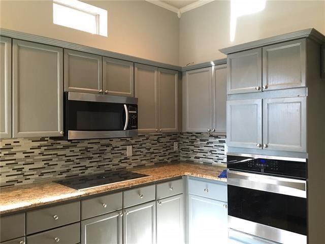 Building Photo - 5920 Rosebud Dr