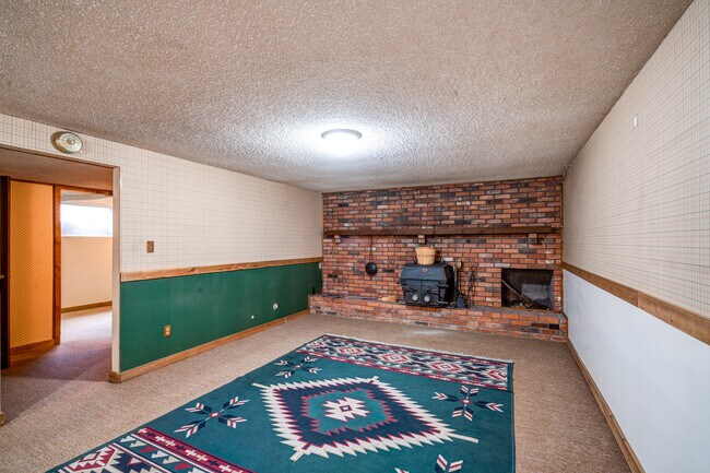 Building Photo - 7137 Milner Dr