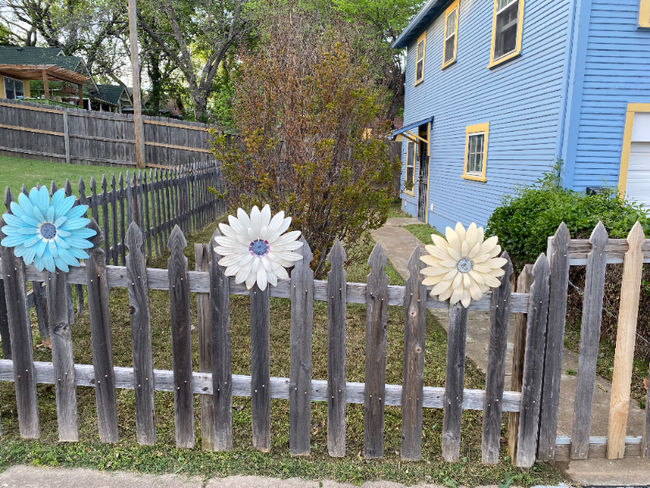 Primary Photo - 217 W Jasper St