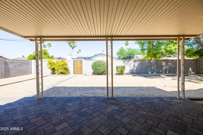 Building Photo - 3809 N 85th Pl