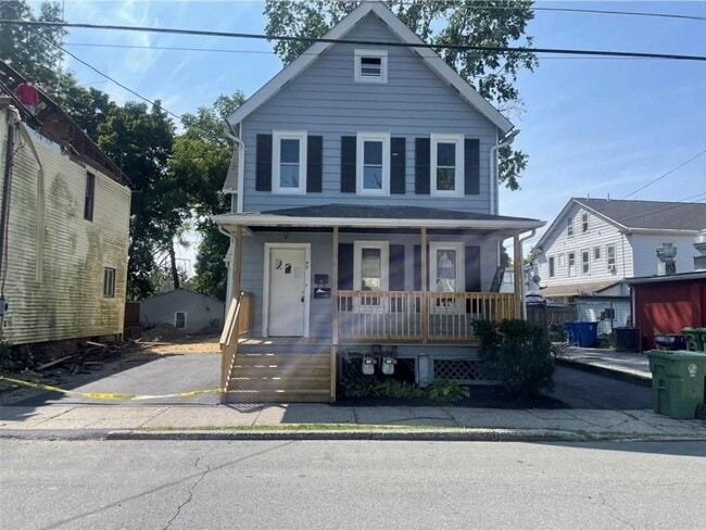 Primary Photo - 42 Prince St