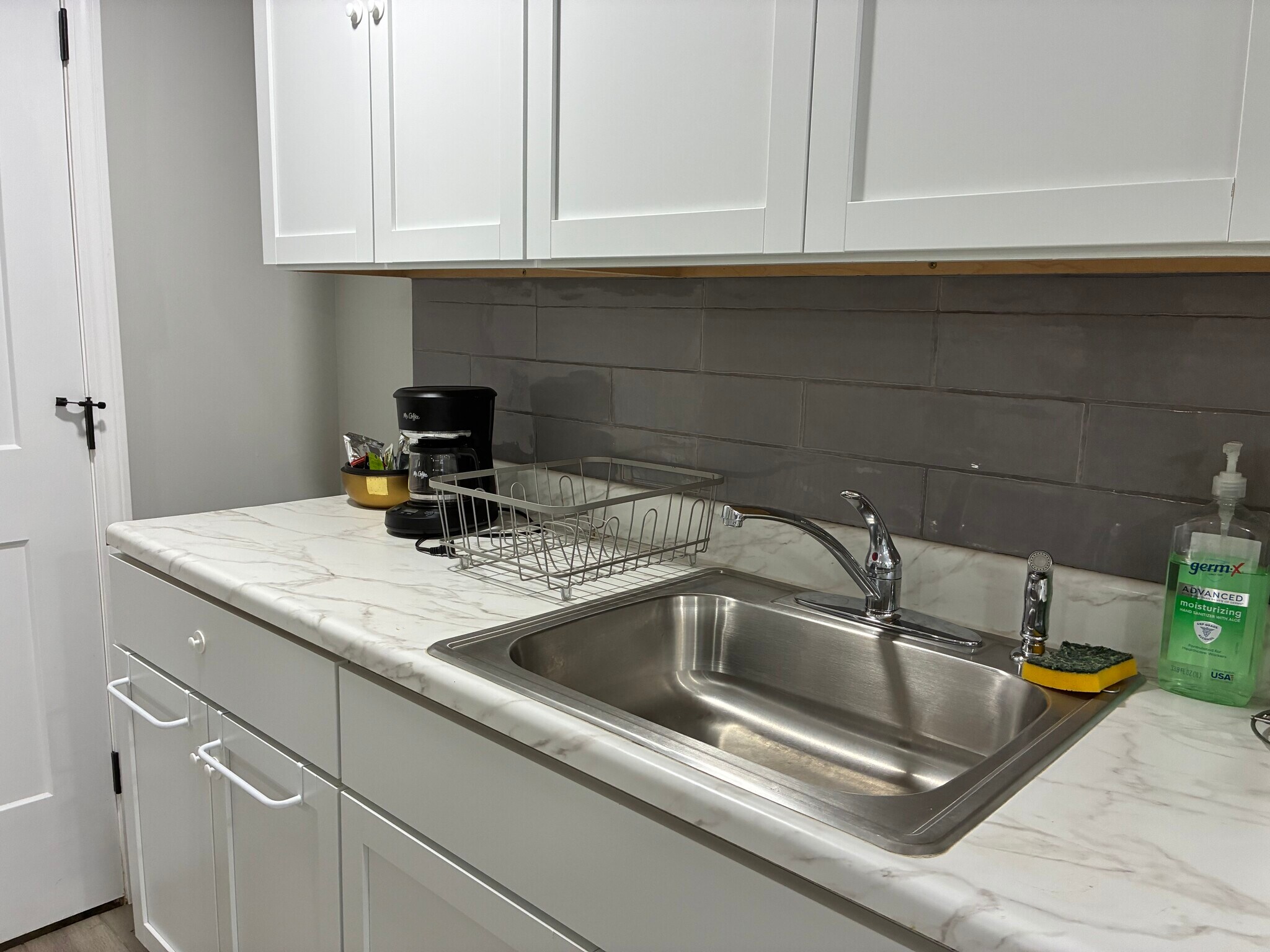 Building Photo - 89 Britton Ave