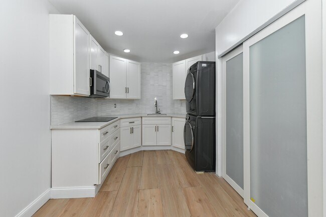 Building Photo - 1137 50th St