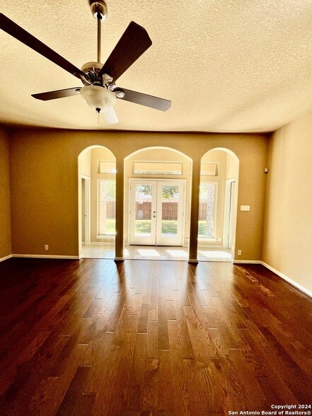 Building Photo - 3155 Sunset Cove