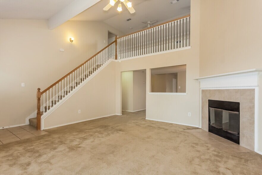 Building Photo - 1621 Whispering Cove Trail