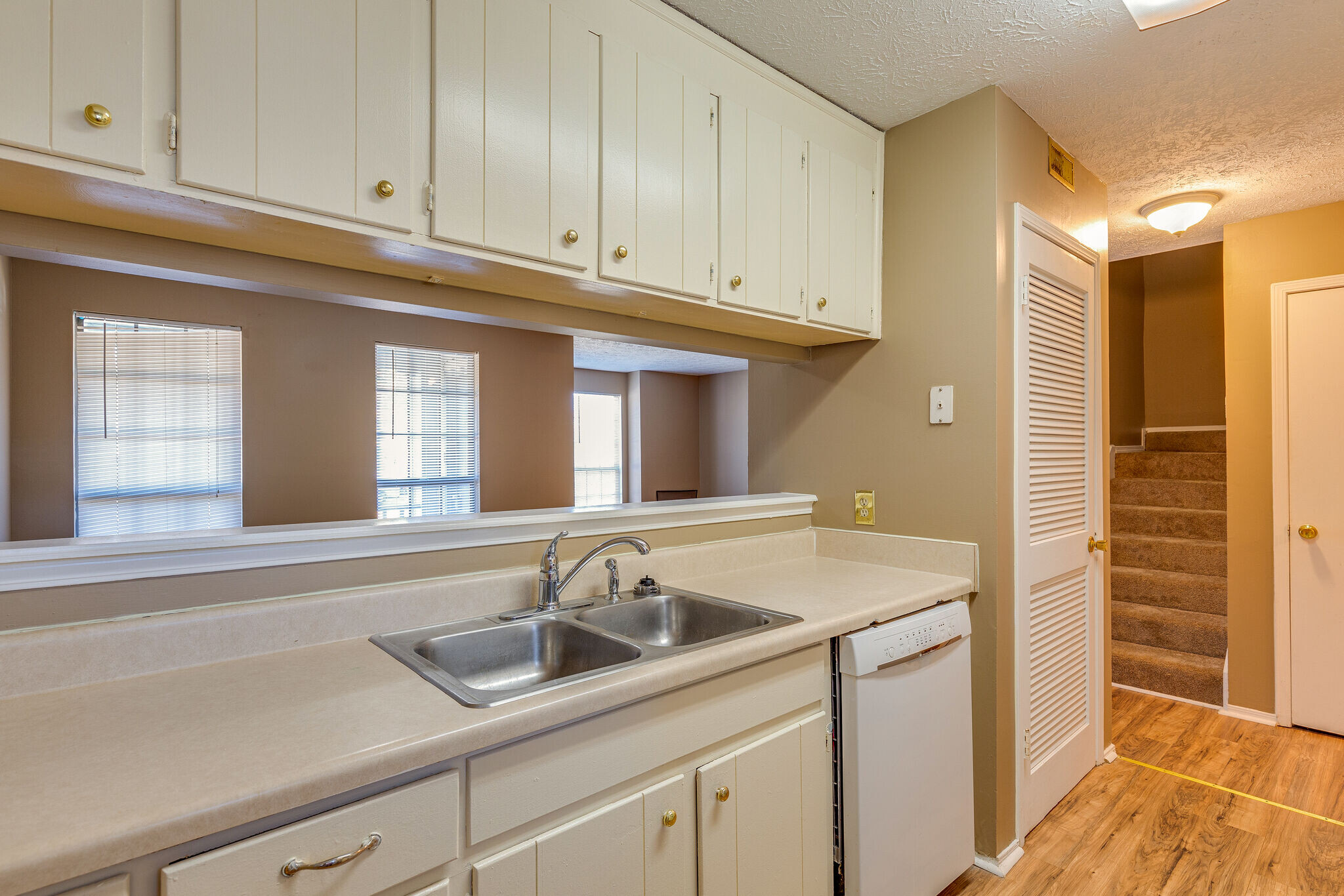 Building Photo - 802 Rachels Vw