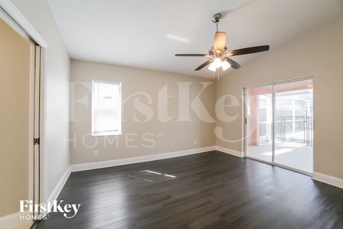 Building Photo - 9812 Cristina Dr
