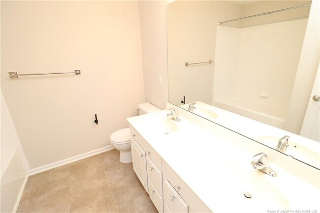 Building Photo - 8120 Upper Lake Dr