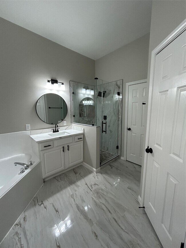 Building Photo - 21725 York Timbers Dr